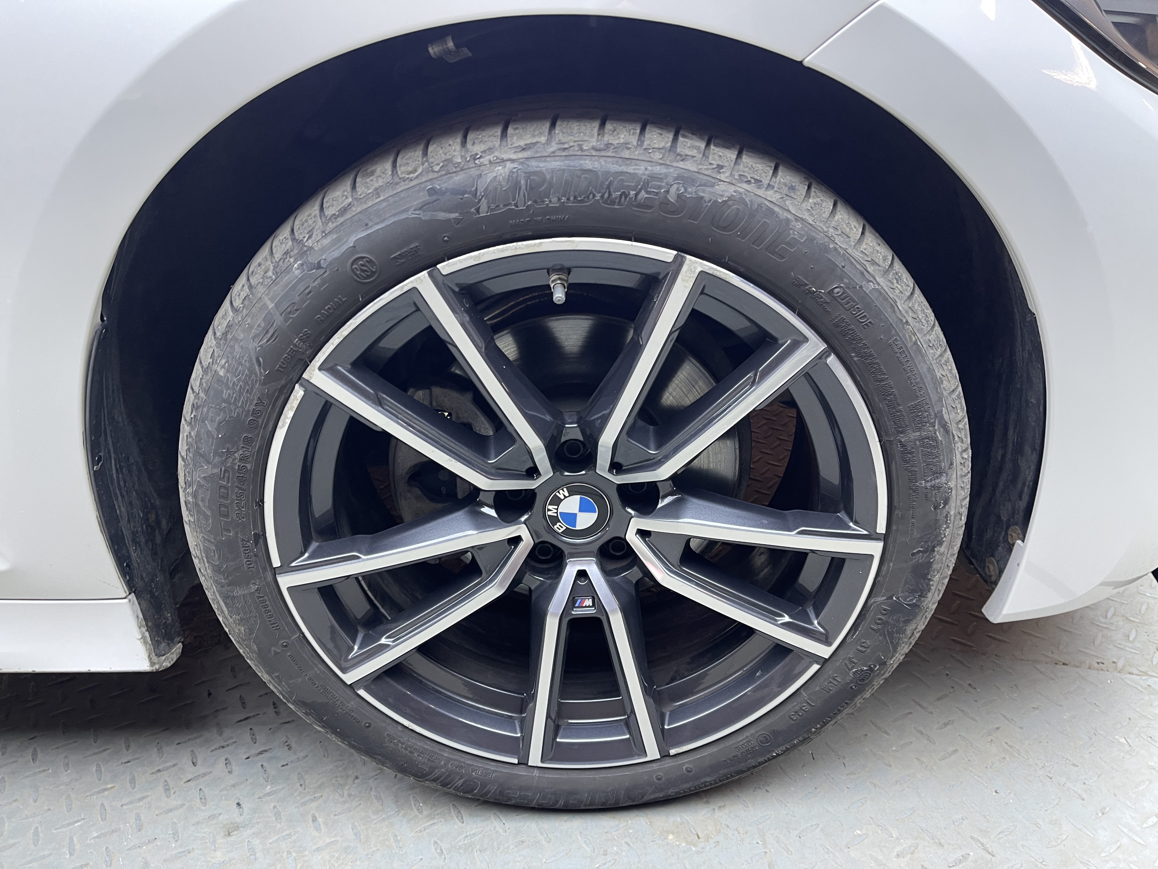 Спортивный костюм BMW 3 серии 2022 Li M